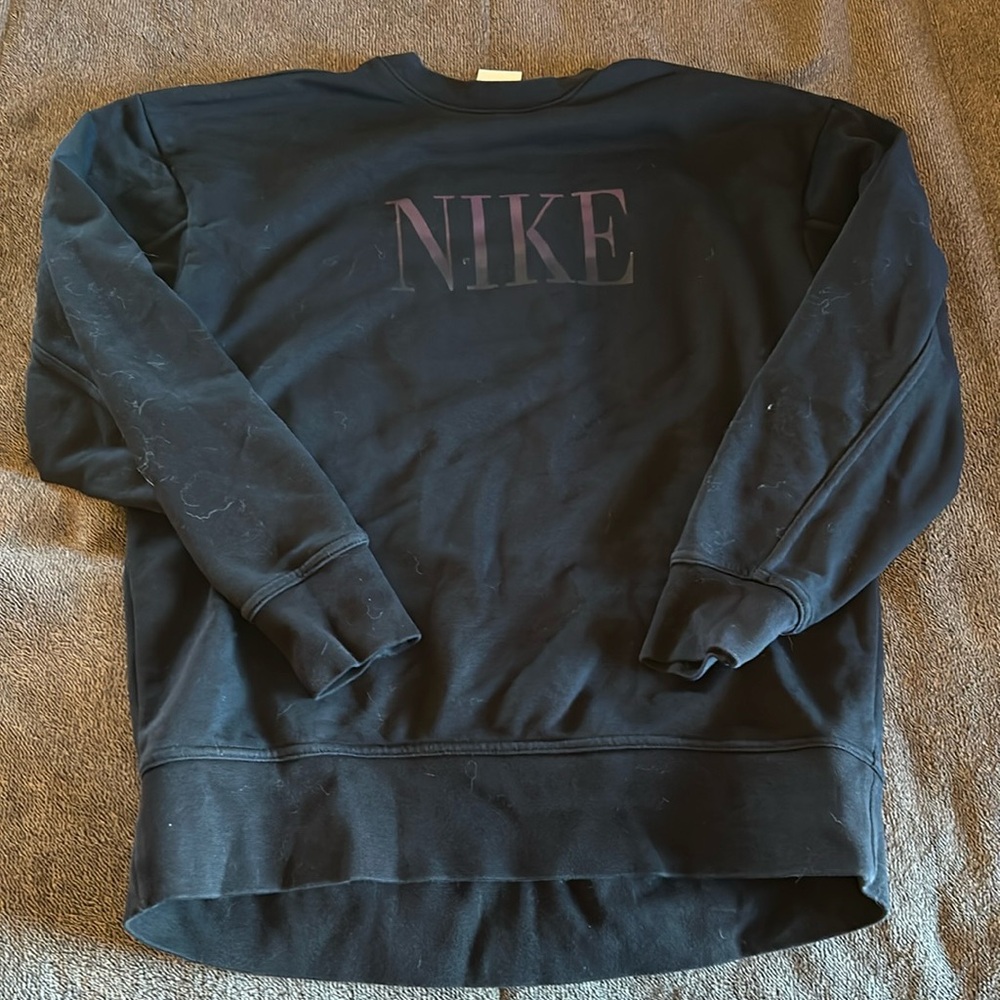 Nike woman’s crewneck